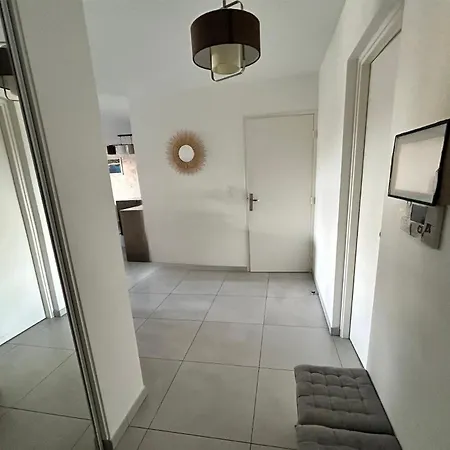 T4 Spacieux Apartament